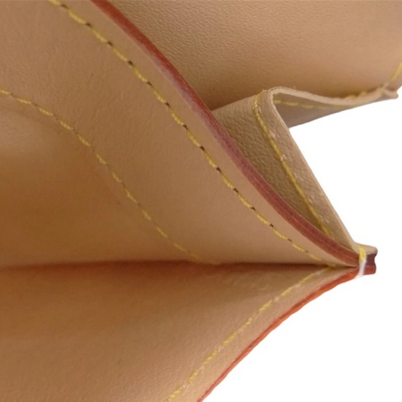 Louis Vuitton Small Wallet Card Coins Case
Porte Monnaie Cozy Multicolor - Picture 14 of 15